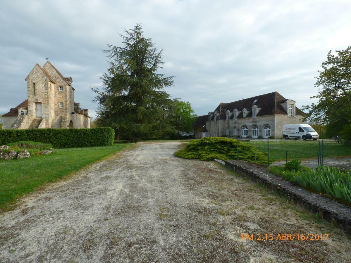 Chateau De Montrame Soisy-Bouy Exterior foto