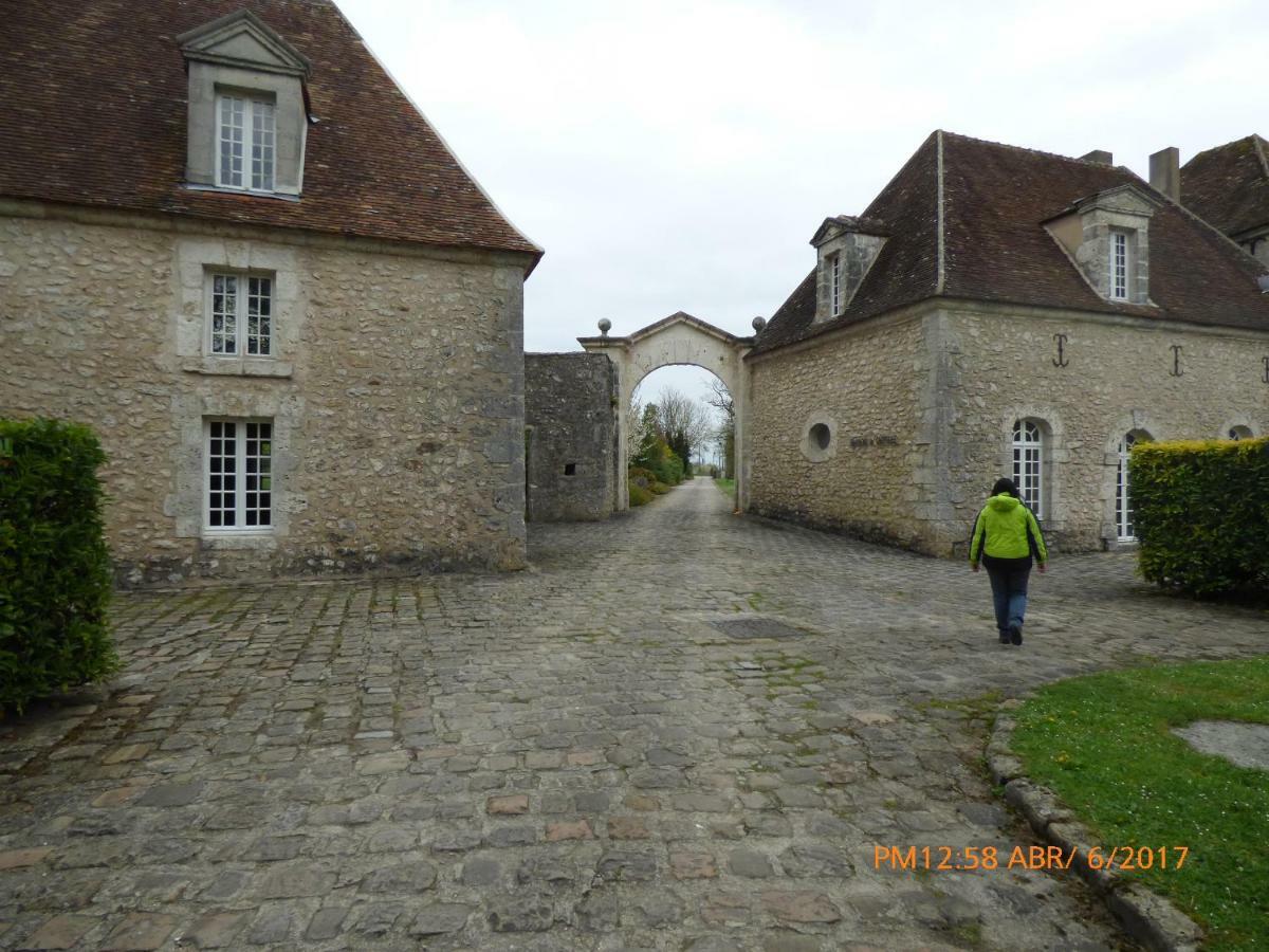 Chateau De Montrame Soisy-Bouy Exterior foto